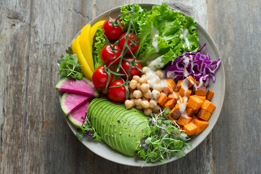 Vegane Bowl mit Gemüse